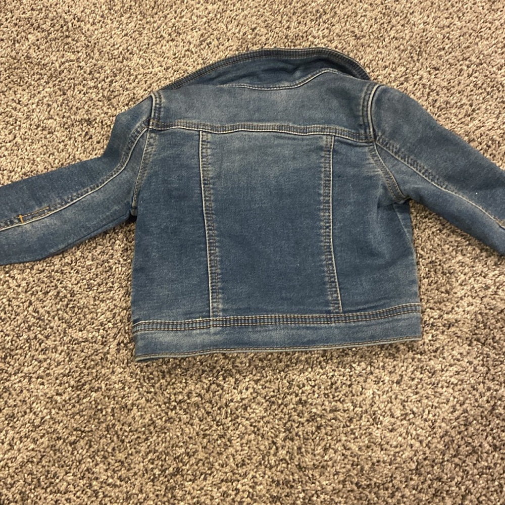 Cat & Jack - 2T Girls Jean Jacket - Picture 4 of 5